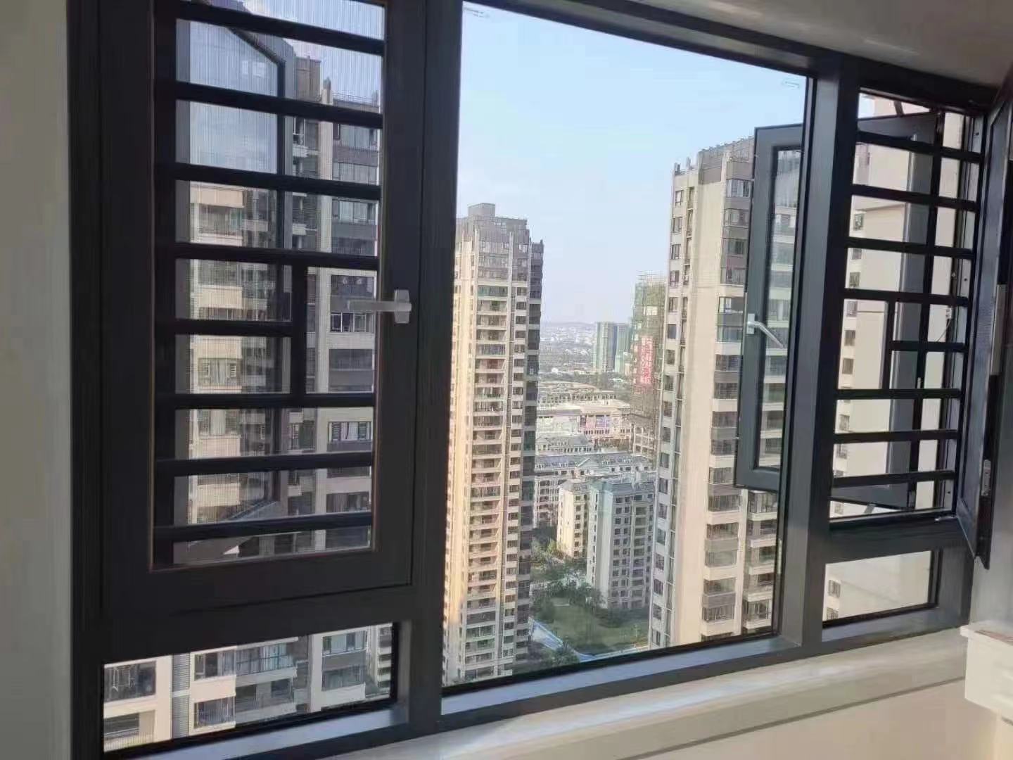 斷橋平開窗
